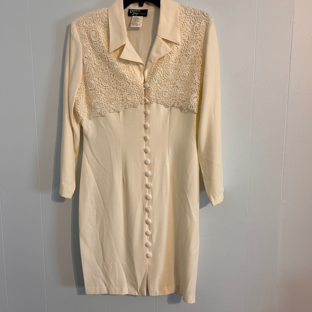 Dawn Joy Fashions Vintage 90s Cream Lace Overlay Button Front Sheath‎ Dress 7/8
